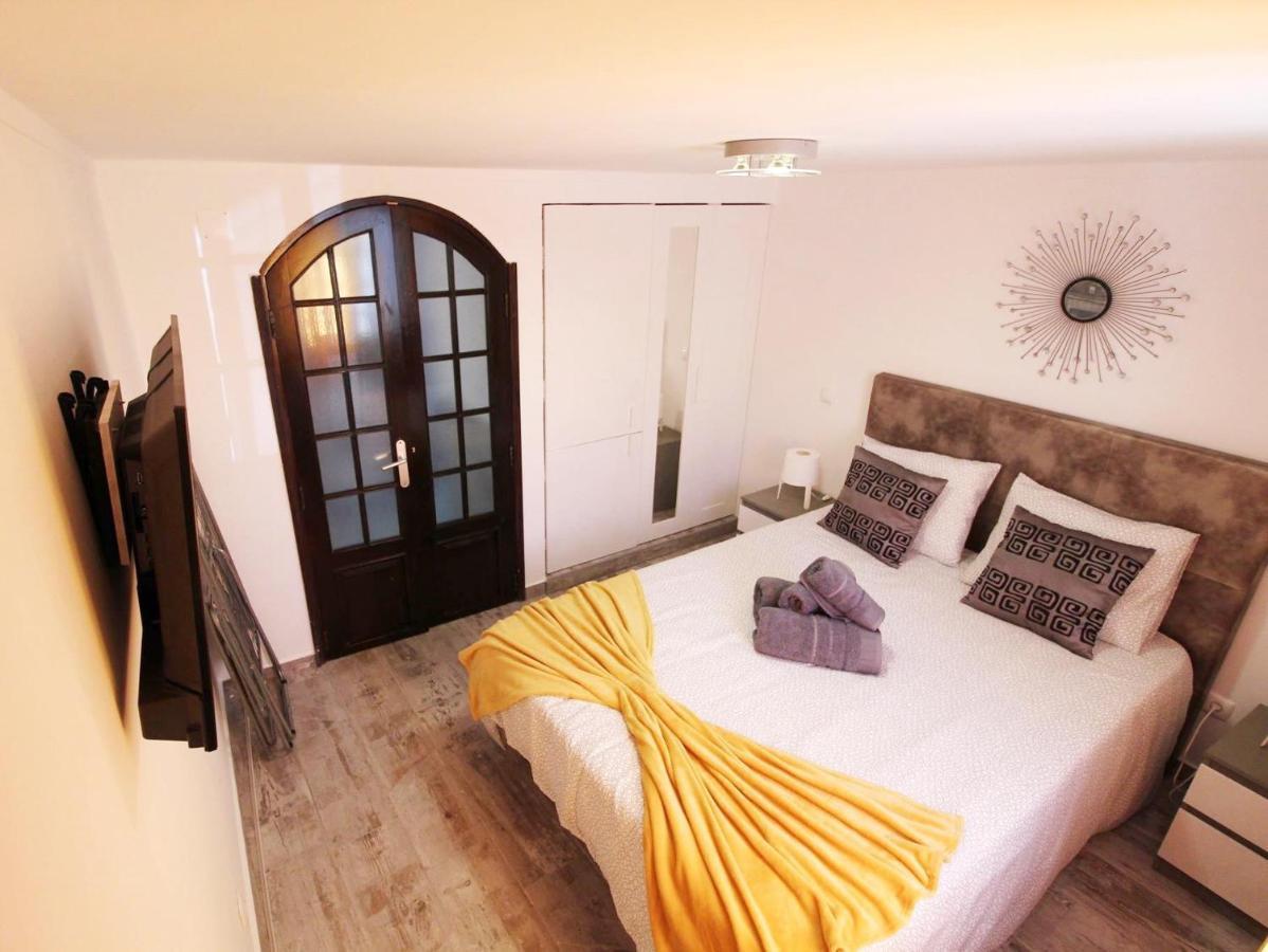 Doce Lar Peniche Villa Bagian luar foto