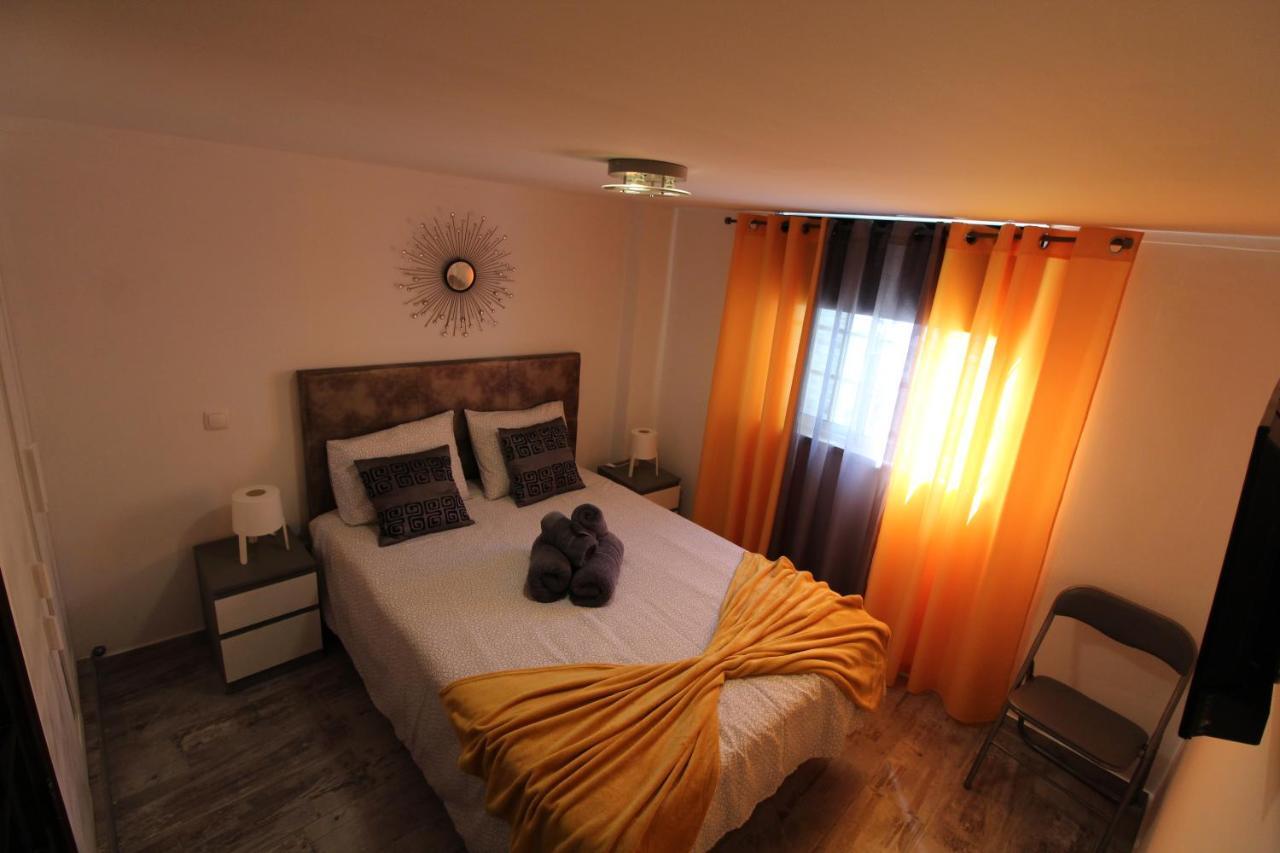 Doce Lar Peniche Villa Bagian luar foto